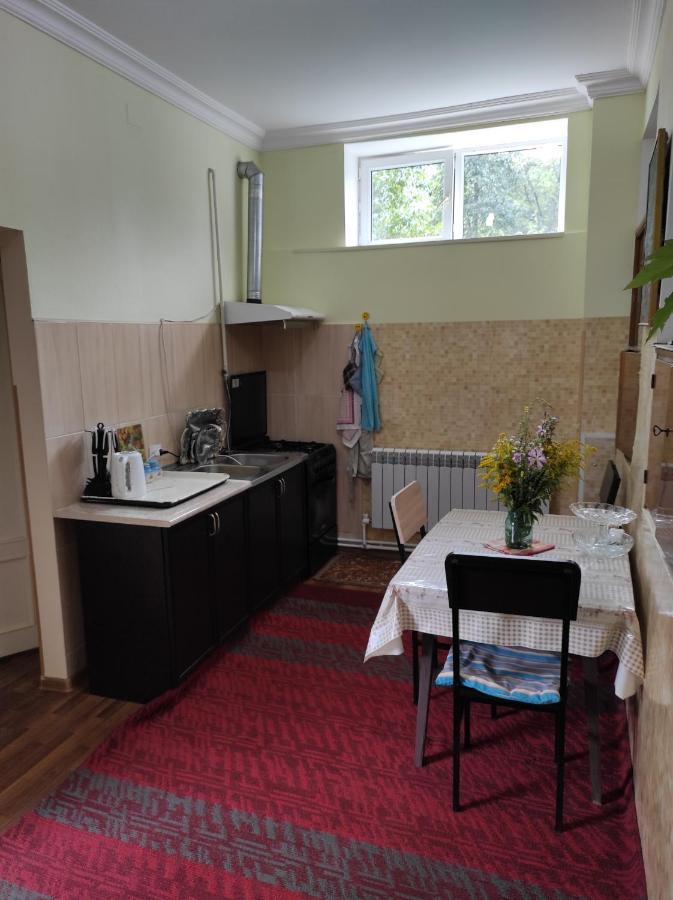 Inexpensive House Bed & Breakfast Vanadzor Exterior foto