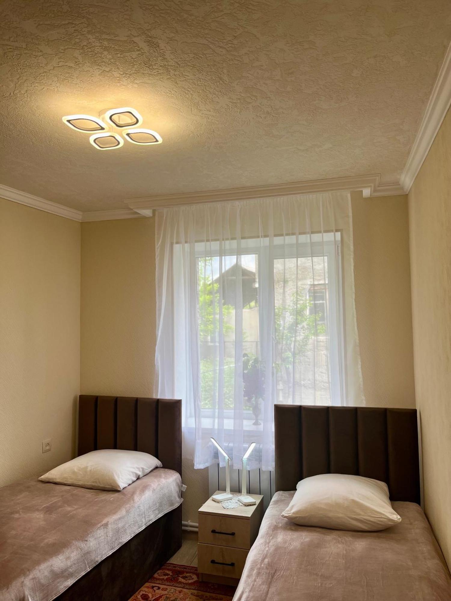 Inexpensive House Bed & Breakfast Vanadzor Exterior foto
